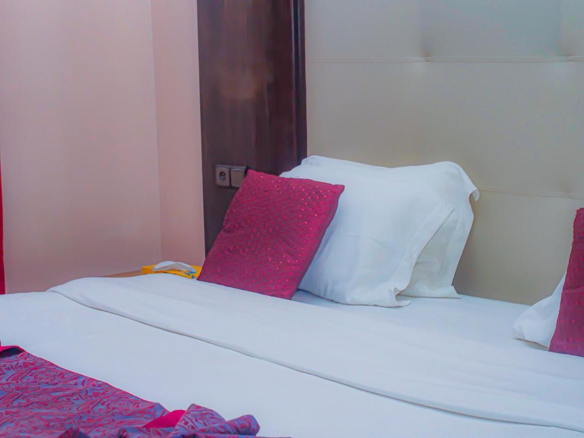 Hotel Fleur De Lys Almadies Dakar Exterior photo