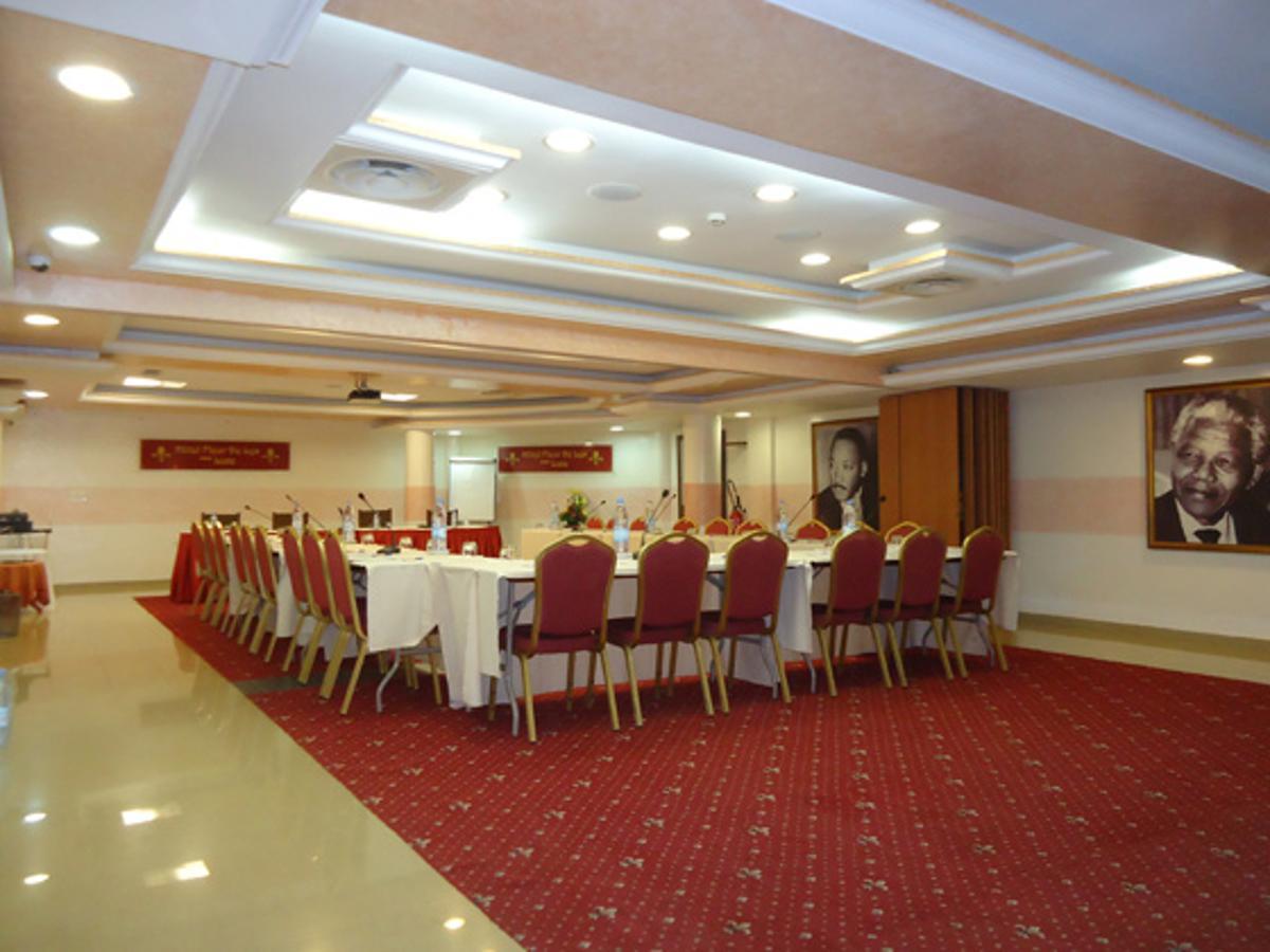 Hotel Fleur De Lys Almadies Dakar Exterior photo